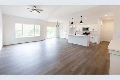 2544 Elmwood Drive, Beloit, WI 53511 - Photo 4