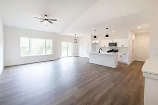 2544 Elmwood Dr, Beloit, WI 53511 - Photo 4