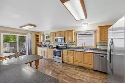 17 St Albans Avenue, Madison, WI 53714 - Photo 8
