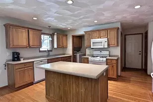3511 Candlewood Dr, Janesville, WI 53546 - Photo 12