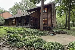 30 Shadowwood Ct, Janesville, WI 53548 - Photo 4