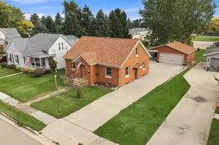 106 Center St, Fox Lake, WI 53933 - Photo 4