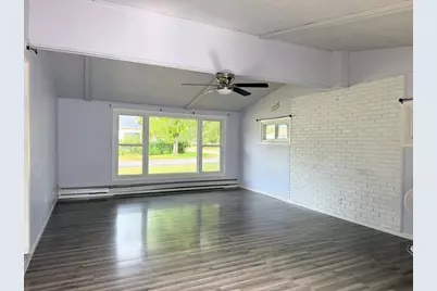 404 E Broadway Street, Prairie Du Chien, WI 53821 - Photo 4