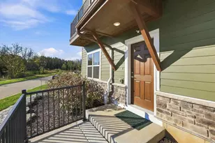 2674 Notre Dame Dr, Fitchburg, WI 53711 - Photo 2
