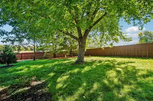 6 Buhler Ct, Madison, WI 53704 - Photo 8