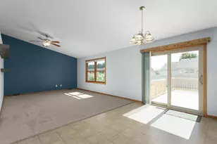 4500 Red Tail Ln, Janesville, WI 53546 - Photo 4