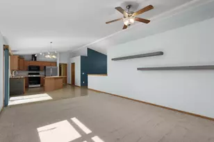 4500 Red Tail Ln, Janesville, WI 53546 - Photo 6