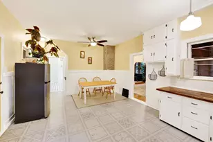 906 Hathaway Dr, Madison, WI 53711 - Photo 14