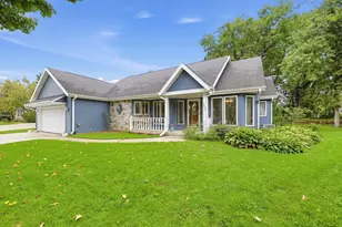 1869 Tivoli Ct, Reedsburg, WI 53959 - Photo 2