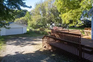 714 8th St, Baraboo, WI 53913 - Photo 2