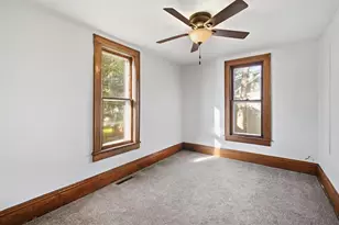714 8th St, Baraboo, WI 53913 - Photo 6