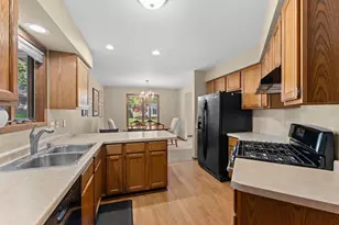 411 Amey Dr, Baraboo, WI 53913 - Photo 6