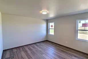 470 Nickolas St, Randolph, WI 53956 - Photo 8