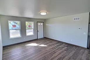 470 Nickolas St, Randolph, WI 53956 - Photo 4