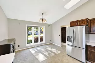 15 Geronimo Cir, Madison, WI 53713 - Photo 2