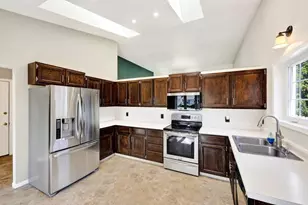 15 Geronimo Cir, Madison, WI 53713 - Photo 6
