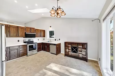 15 Geronimo Circle, Madison, WI 53713 - Photo 8