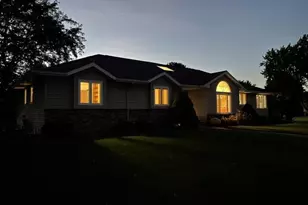 100 Wildwood Dr, Columbus, WI 53925 - Photo 74