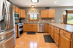 17146 Holiday Rd, Tomah, WI 54660 - Photo 6