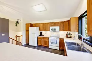 3165 Edmonton Dr, Sun Prairie, WI 53590 - Photo 6