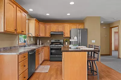 517 Vine Street, Baraboo, WI 53913 - Photo 4