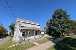 631 2nd St, Reedsburg, WI 53959 - Photo 40