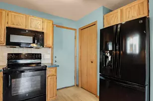 5314 Valley Edge Dr, Madison, WI 53704 - Photo 18