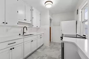 417 N 7th St, Madison, WI 53704 - Photo 12