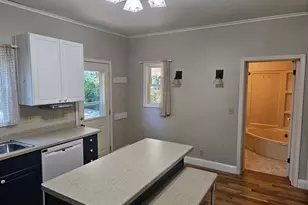 402 W Carroll St, Portage, WI 53901 - Photo 14