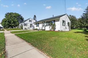 924 W Fulton St, Edgerton, WI 53534 - Photo 20