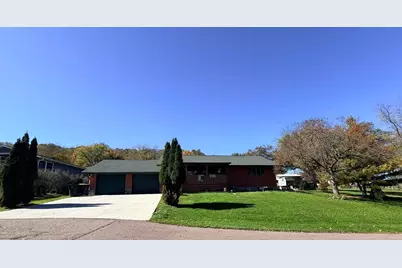 660 N Grove Street, Richland Center, WI 53581 - Photo 4