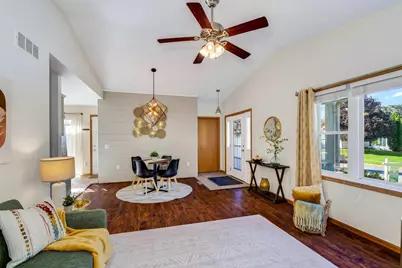 2801 Tucson Trail, Madison, WI 53719 - Photo 10