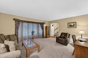 5800 Tall Oaks Rd, Fitchburg, WI 53711 - Photo 2