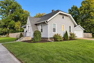 335 Ridgeland Ave, Beloit, WI 53511 - Photo 2