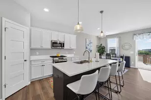 7651 Stones Throw Dr, Madison, WI 53719 - Photo 6