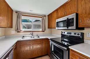 301 S Franklin St, Verona, WI 53593 - Photo 16