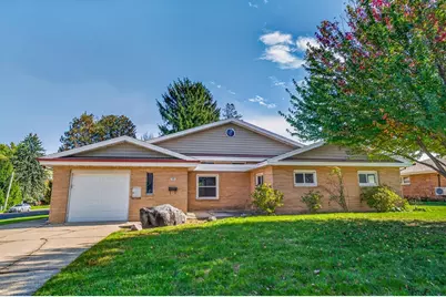 301 S Franklin Street, Verona, WI 53593 - Photo 2