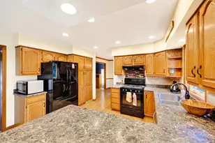 214 N High Point Rd, Madison, WI 53717 - Photo 16