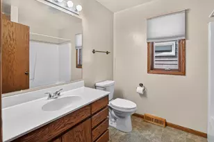 3710 Sussex Ln, Madison, WI 53714 - Photo 24