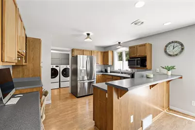 3137 Bradbury Road, Madison, WI 53719 - Photo 12