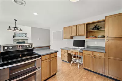3137 Bradbury Road, Madison, WI 53719 - Photo 10