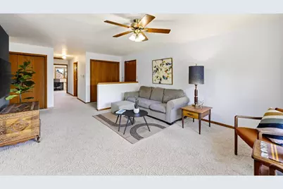 818 S Gammon Road #3, Madison, WI 53719 - Photo 4