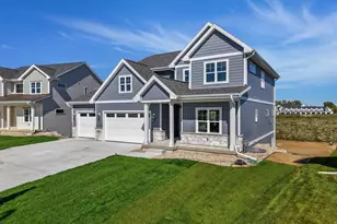 559 Morning Cv Cir, Verona, WI 53593 - Photo 2