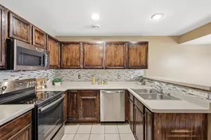 6720 Fairhaven Rd, Madison, WI 53719 - Photo 10