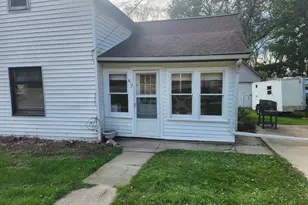 617 Center St, Wonewoc, WI 53968 - Photo 2