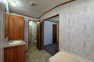 310 Vandervort St, Tomah, WI 54660 - Photo 12