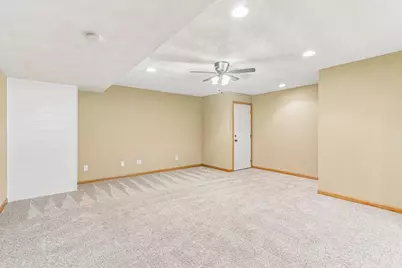 401 Bretts Way, Orfordville, WI 53576 - Photo 30