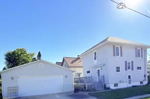 418 W 3rd St, Beaver Dam, WI 53916 - Photo 14