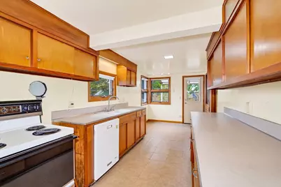 407 Morningside Avenue, Madison, WI 53716 - Photo 10