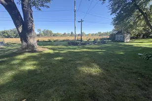 2421 S Dewey Ave, Beloit, WI 53511 - Photo 26